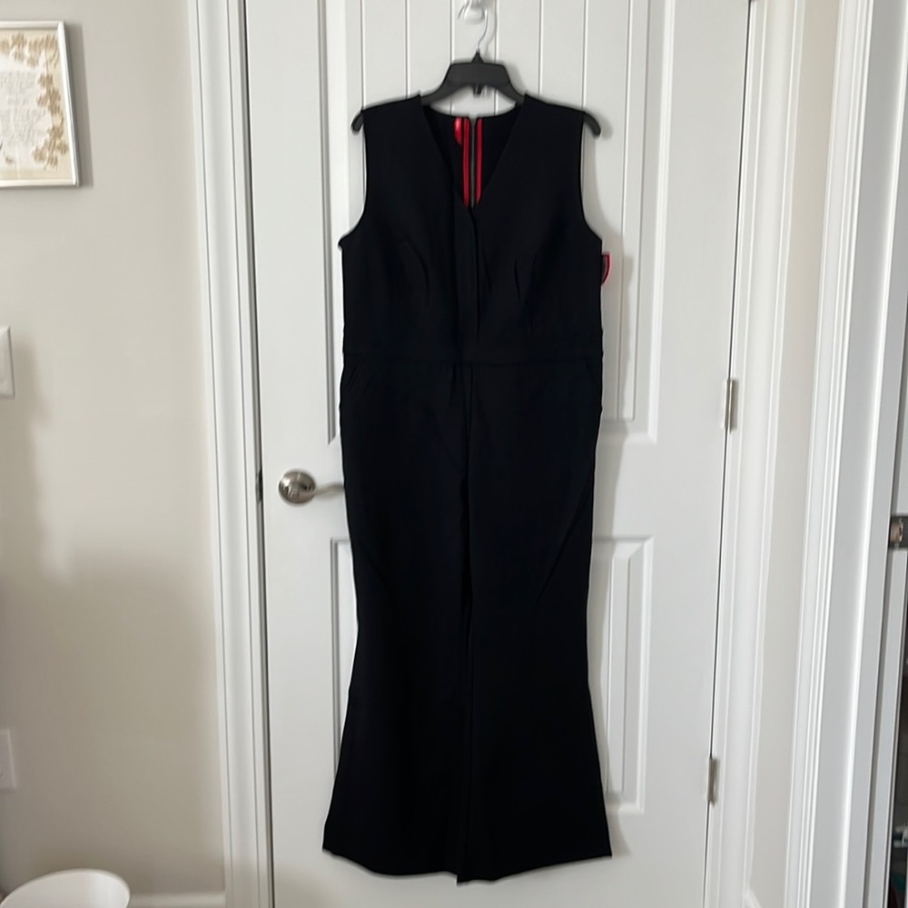SPANX The Perfect Jumpsuit in Classic Black Size X-Large Petite V Neckline